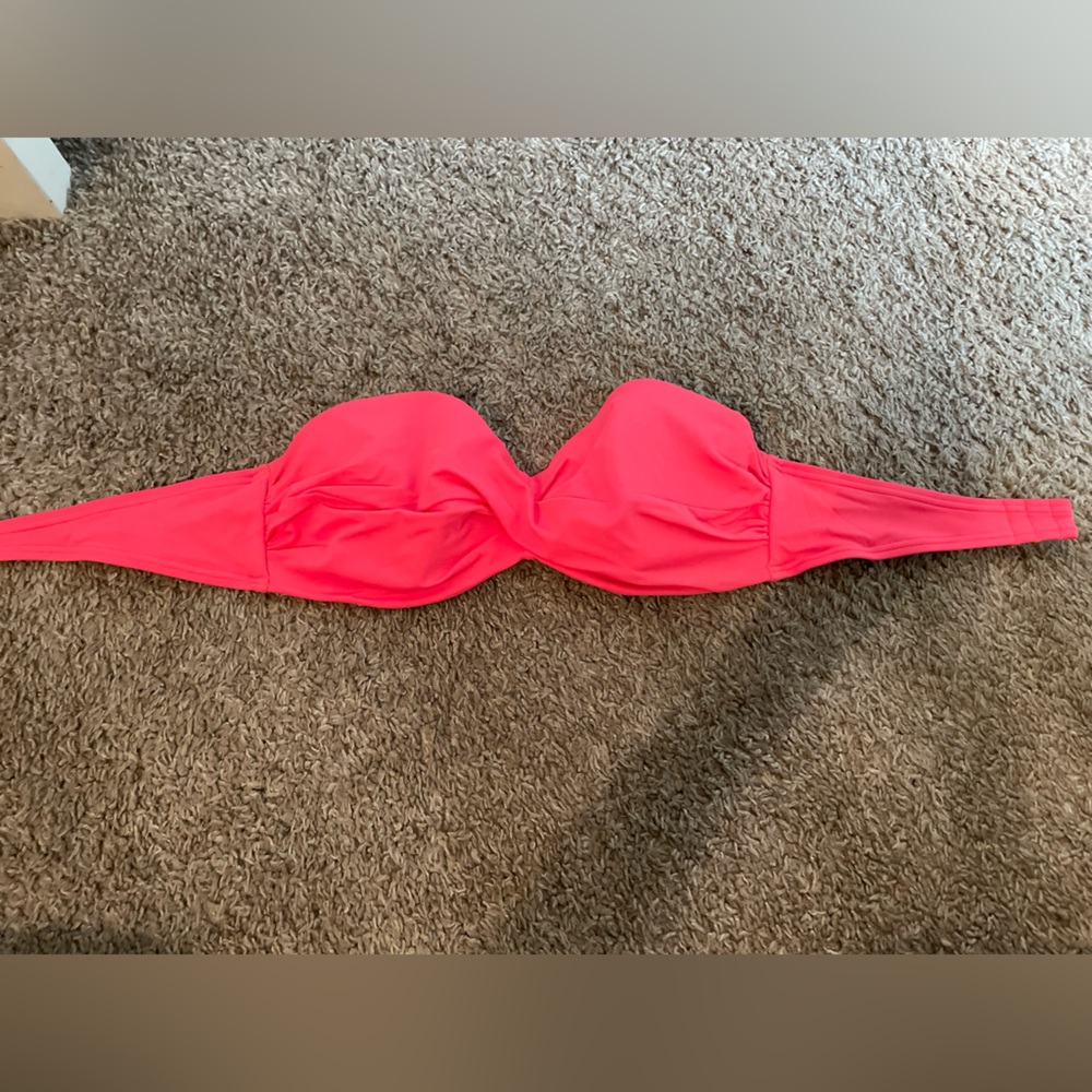 Victoria’s Secret 34d bandeau swim top